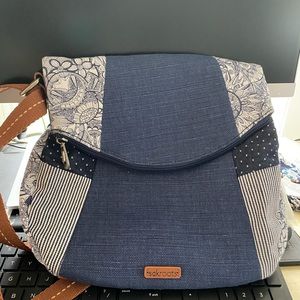 🗣 SALE 💥 Sak roots small handbag